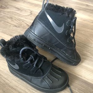 Nike ACG BOOTS